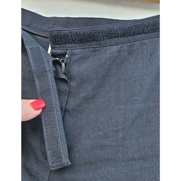 Vintage Max Studio Shorts Womens Size 8 Black Linen Spandex Knee Length Bermudas - Picture 3 of 12
